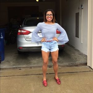 Meet your Posher, Miriam